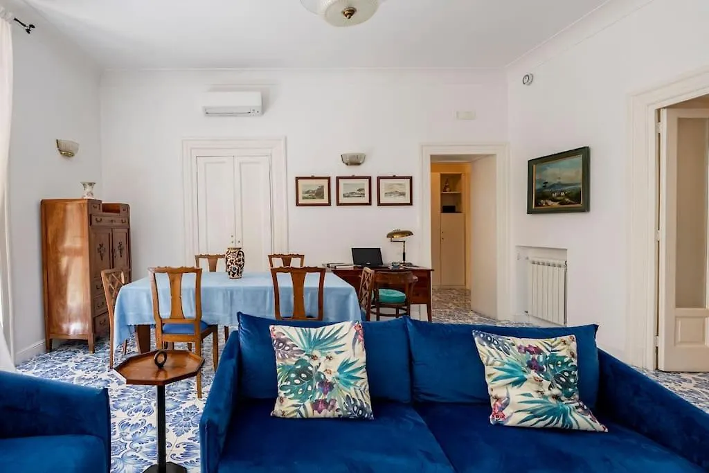 Ammore A Mare, Luxury Apartment Near The Sea Naples 0*,  Italy